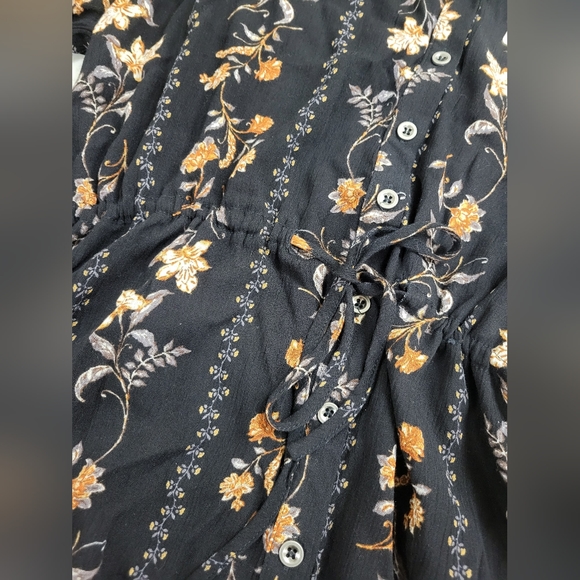 SALE 3 For $9 NWT Doe & Rae Button Down Cinch Waist Top with Collar Size Small - Picture 4 of 5